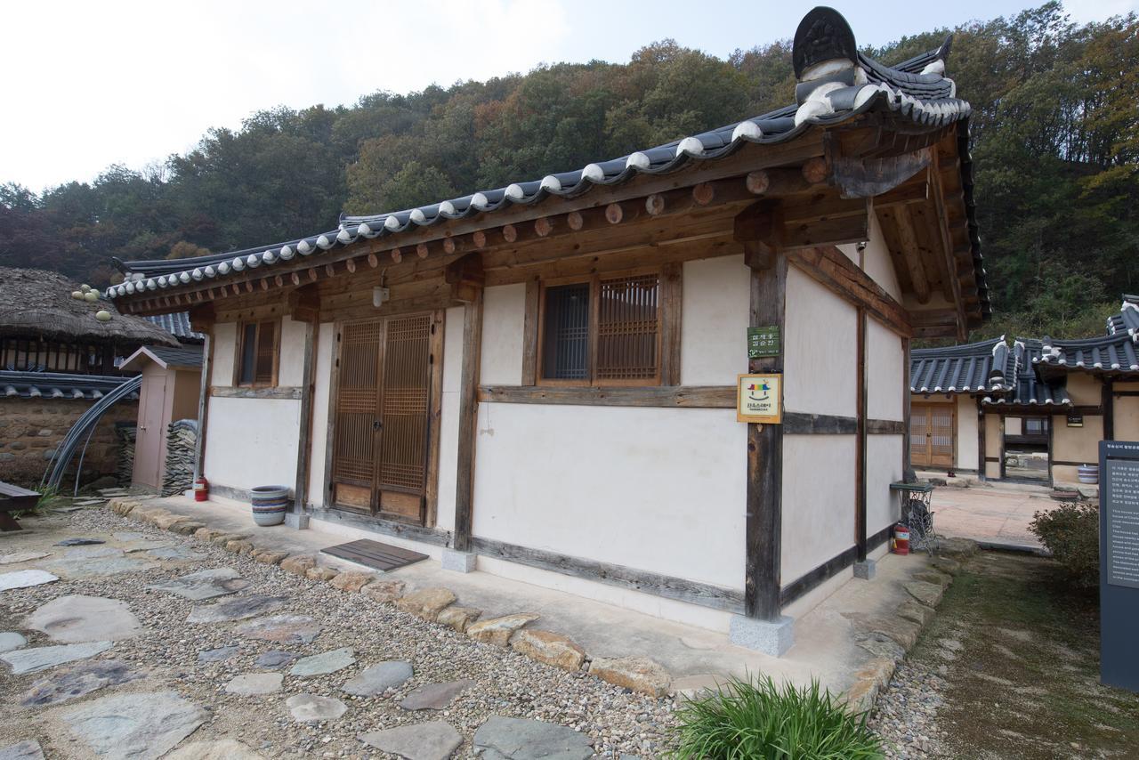 Chalbanggong Jongtaek Hotel Cheongsong Exterior photo