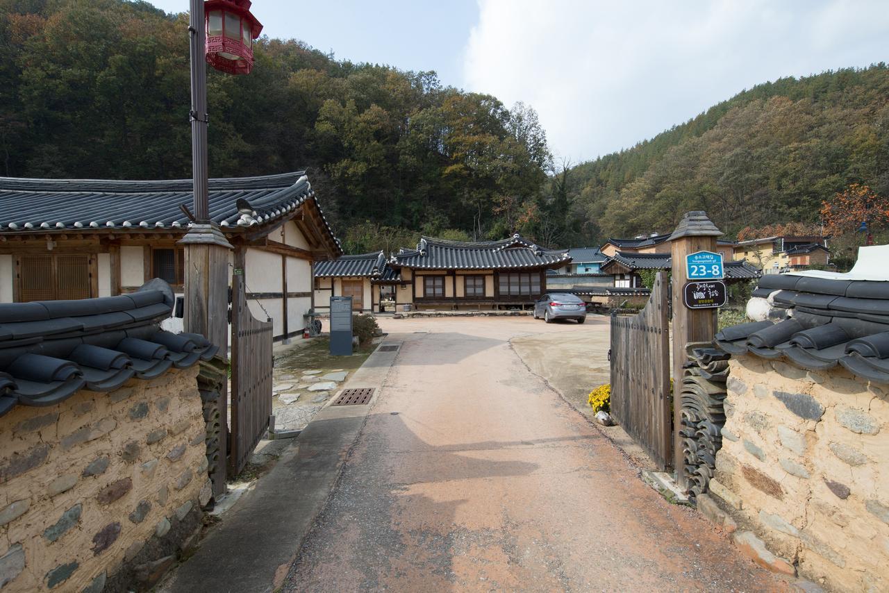 Chalbanggong Jongtaek Hotel Cheongsong Exterior photo