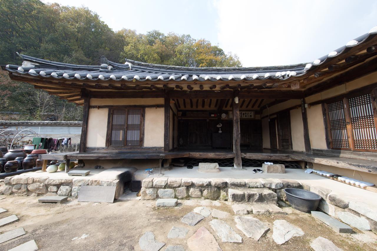 Chalbanggong Jongtaek Hotel Cheongsong Exterior photo