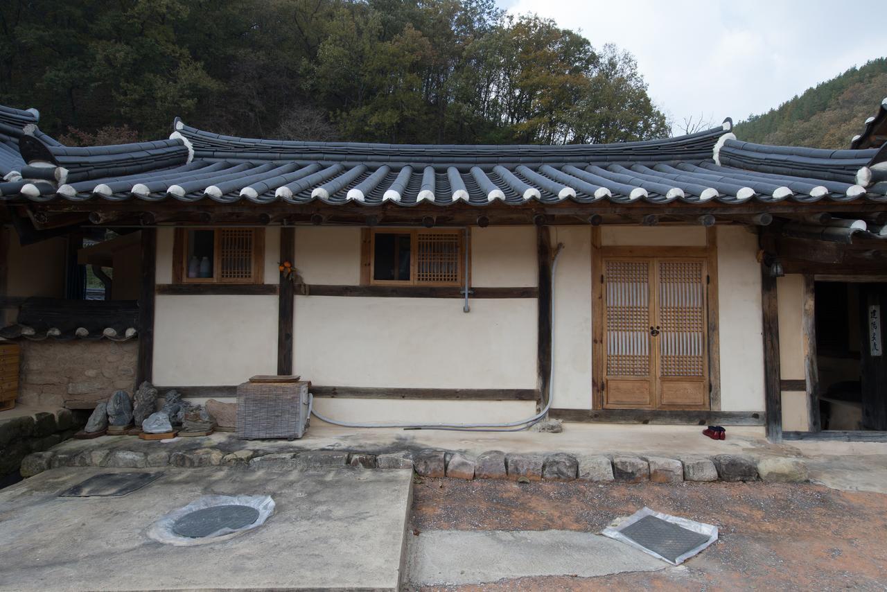 Chalbanggong Jongtaek Hotel Cheongsong Exterior photo